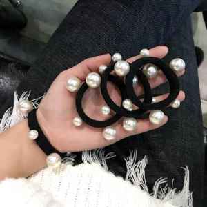 Elastic perlute