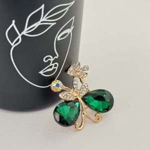 Brosa dama fluture colorat