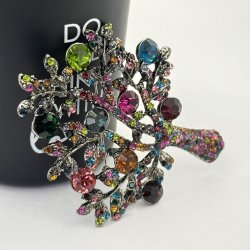 Brosa statement dama