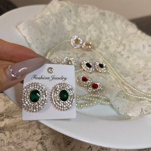Cercei clipsuri eleganti