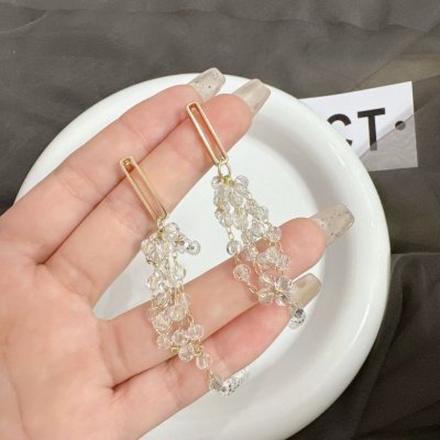 Cercei eleganti lungi