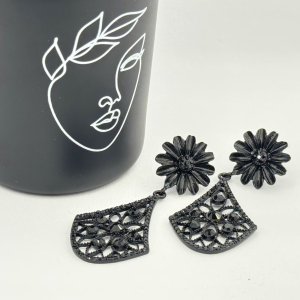 Cercei eleganti statement