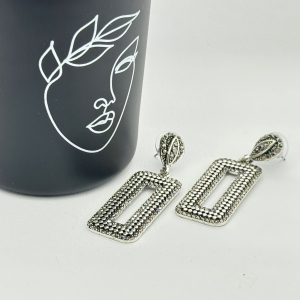 Cercei eleganti statement