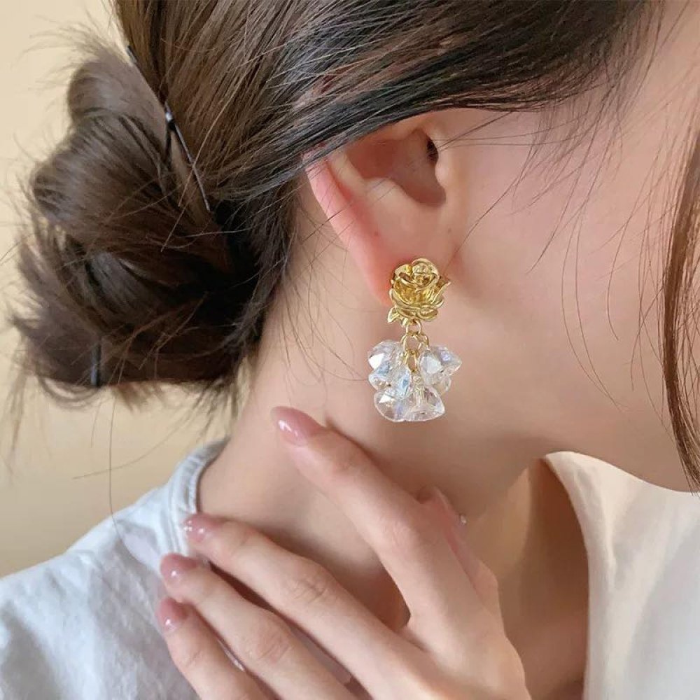 Cercei florali stralucitori