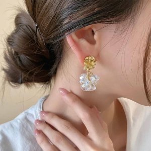 Cercei florali stralucitori