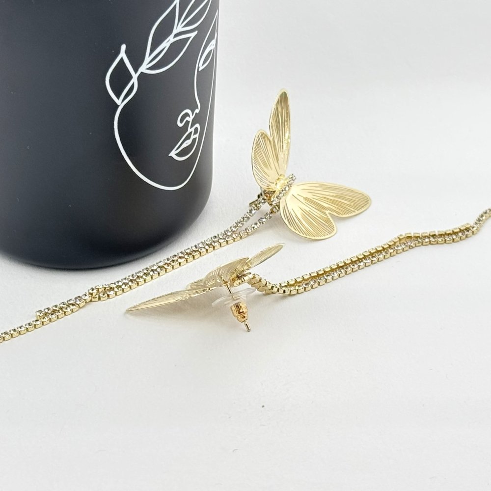 Cercei lungi cu fluturi