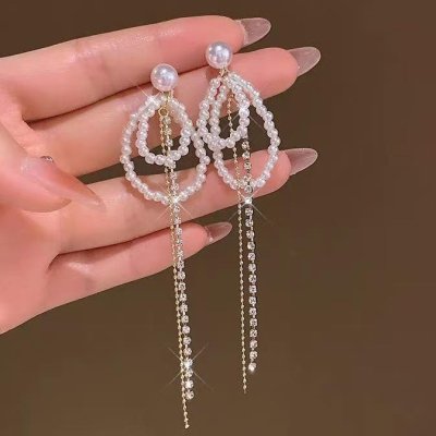 Cercei lungi cu perle