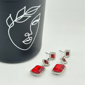 Cercei lungi eleganti