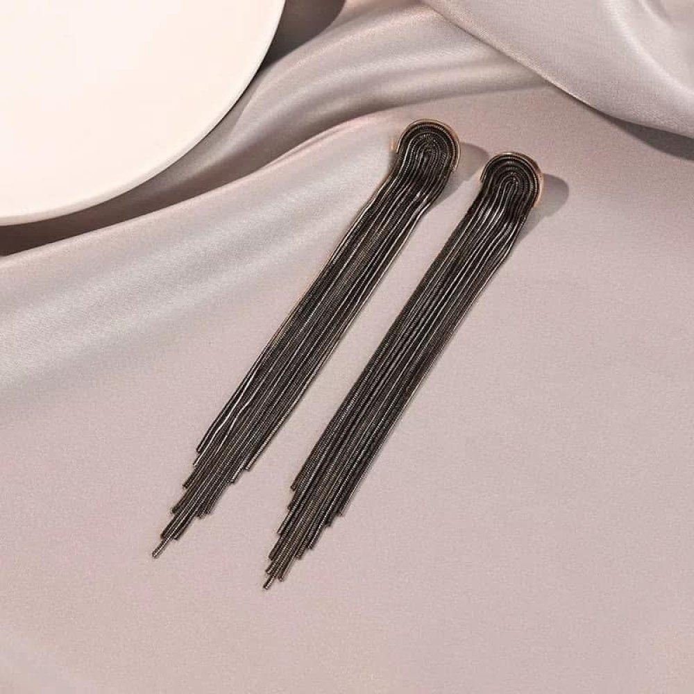 Cercei lungi eleganti Cercei lungi eleganti