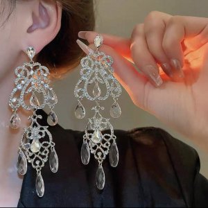 Cercei statement eleganti