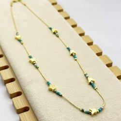 Colier colorat cu fluturi