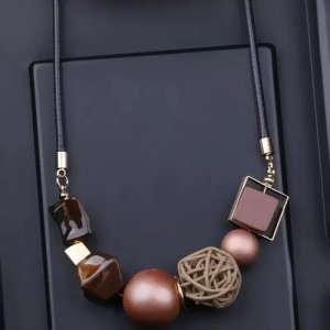 Colier colorat design geometric