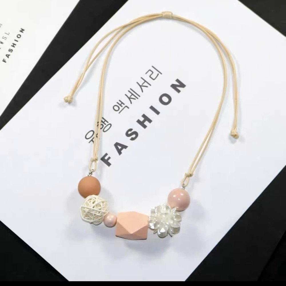 Colier fashion colorat Colier fashion colorat