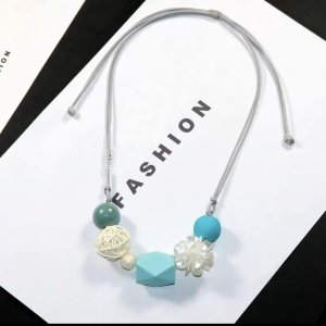 Colier fashion colorat