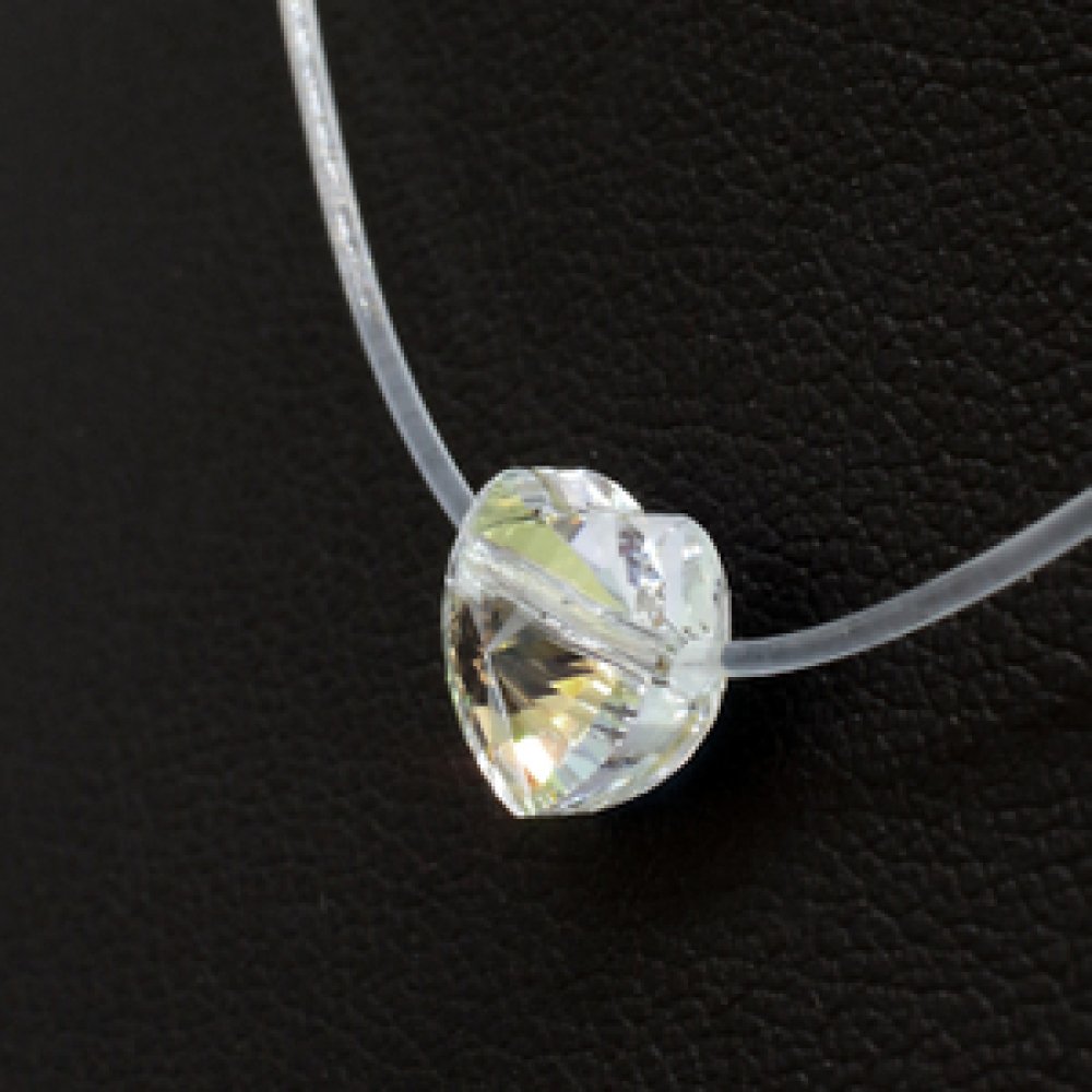 Colier fir transparent cu inimioara Colier fir transparent cu inimioara