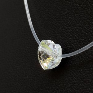 Colier fir transparent cu inimioara