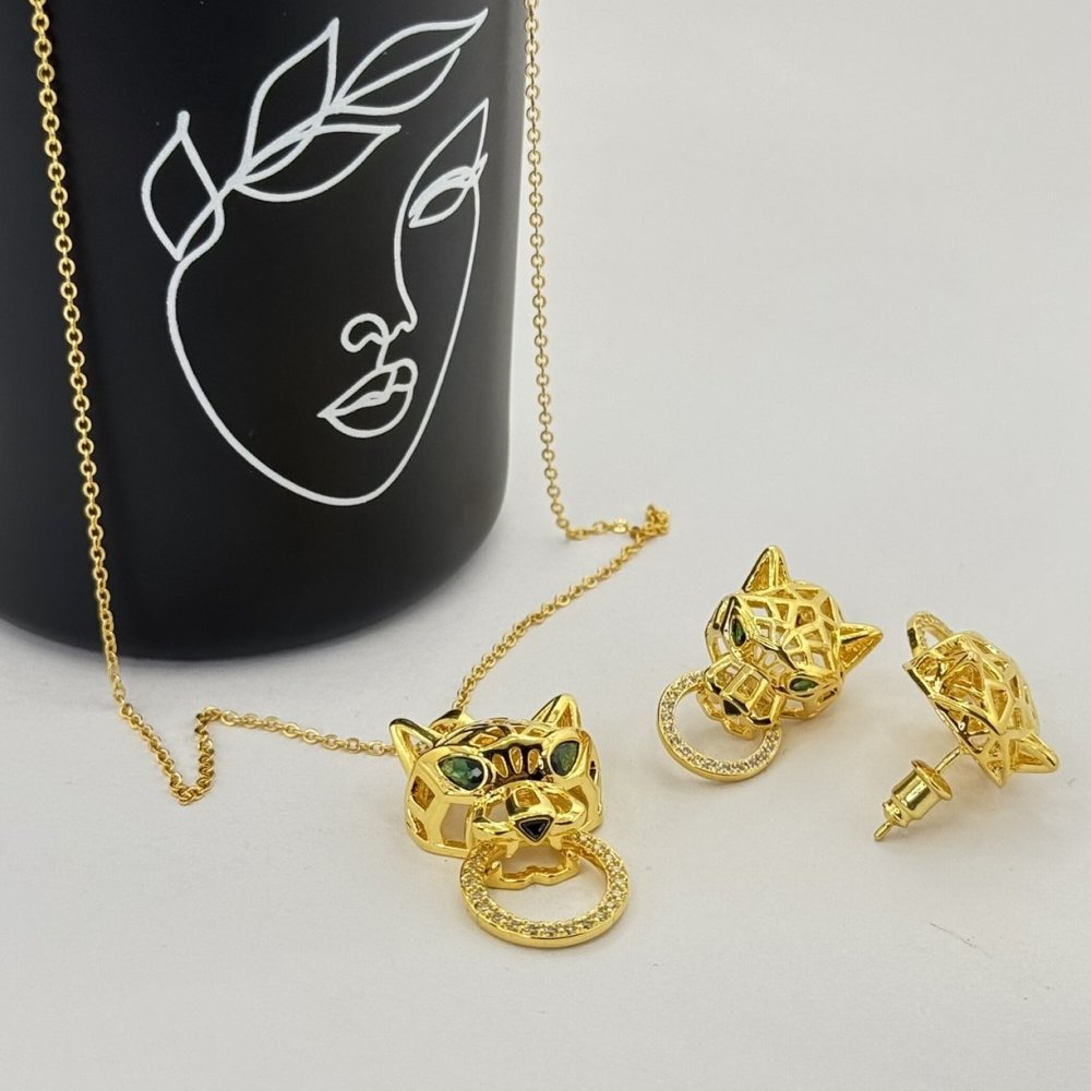 Set colier si cercei otel inoxidabil Set colier si cercei otel inoxidabil