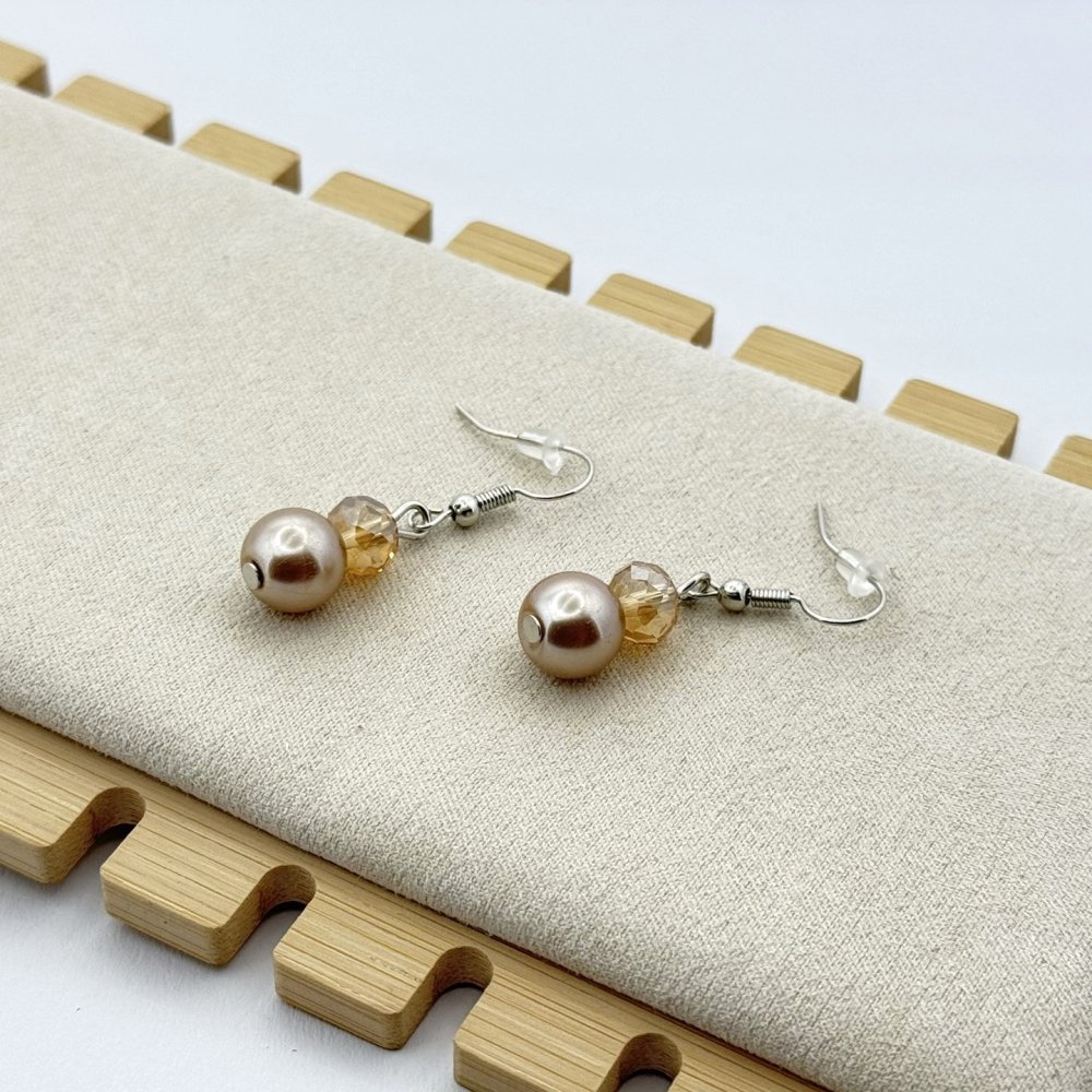 Set colier si cercei perlute colorate Set colier si cercei perlute colorate