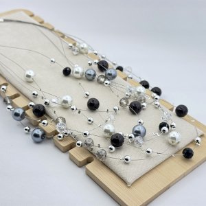 Set colier si cercei perlute colorate Set colier si cercei perlute colorate