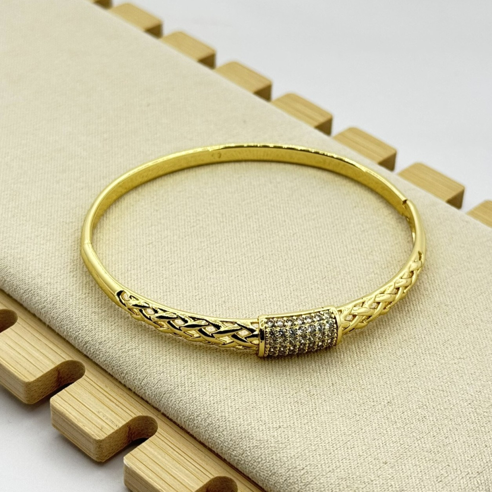 Bratara placata aur 18k eleganta Bratara placata aur 18k eleganta