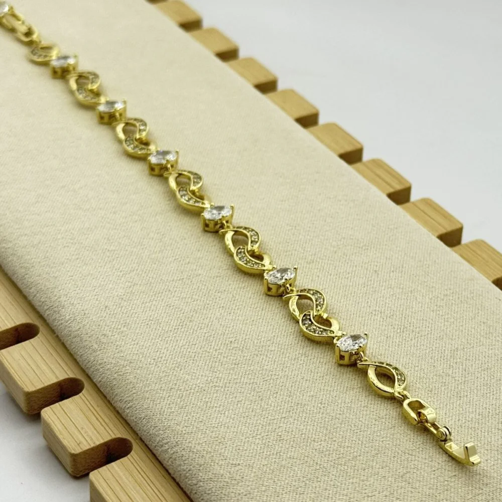 Bratara placata aur 18k eleganta Bratara placata aur 18k eleganta
