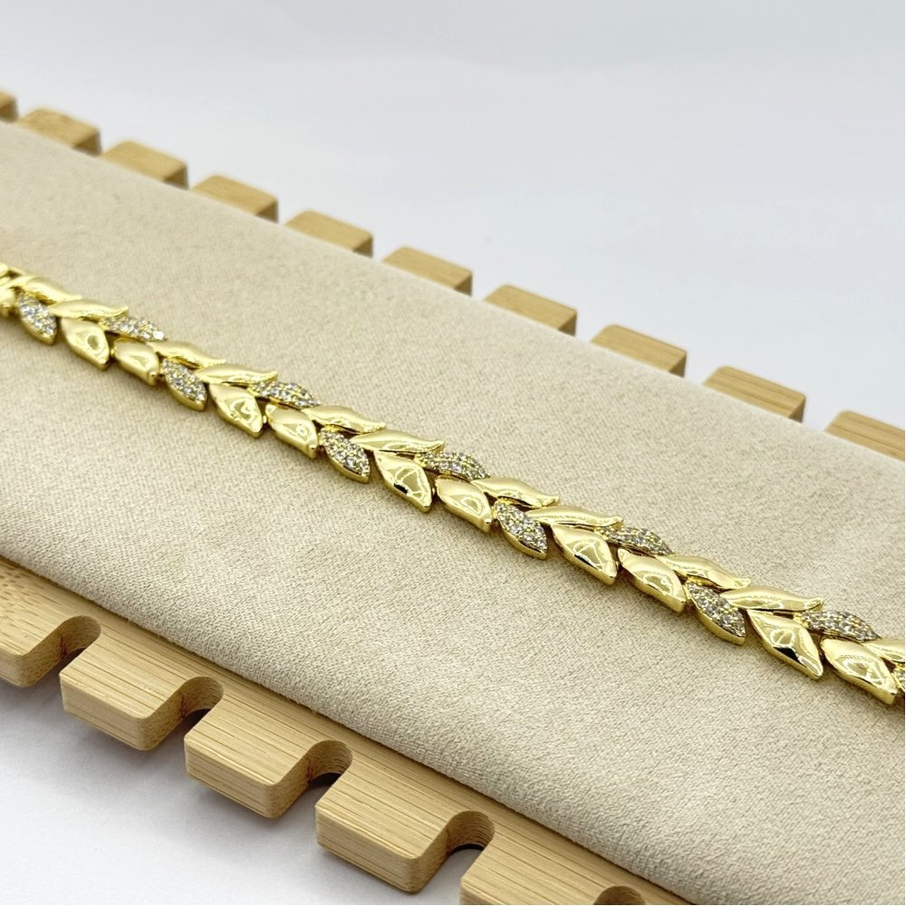 Bratara placata cu aur 18k Bratara placata cu aur 18k