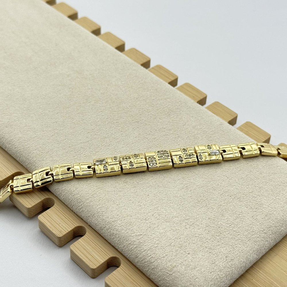 Bratara placata cu aur 18k Bratara placata cu aur 18k