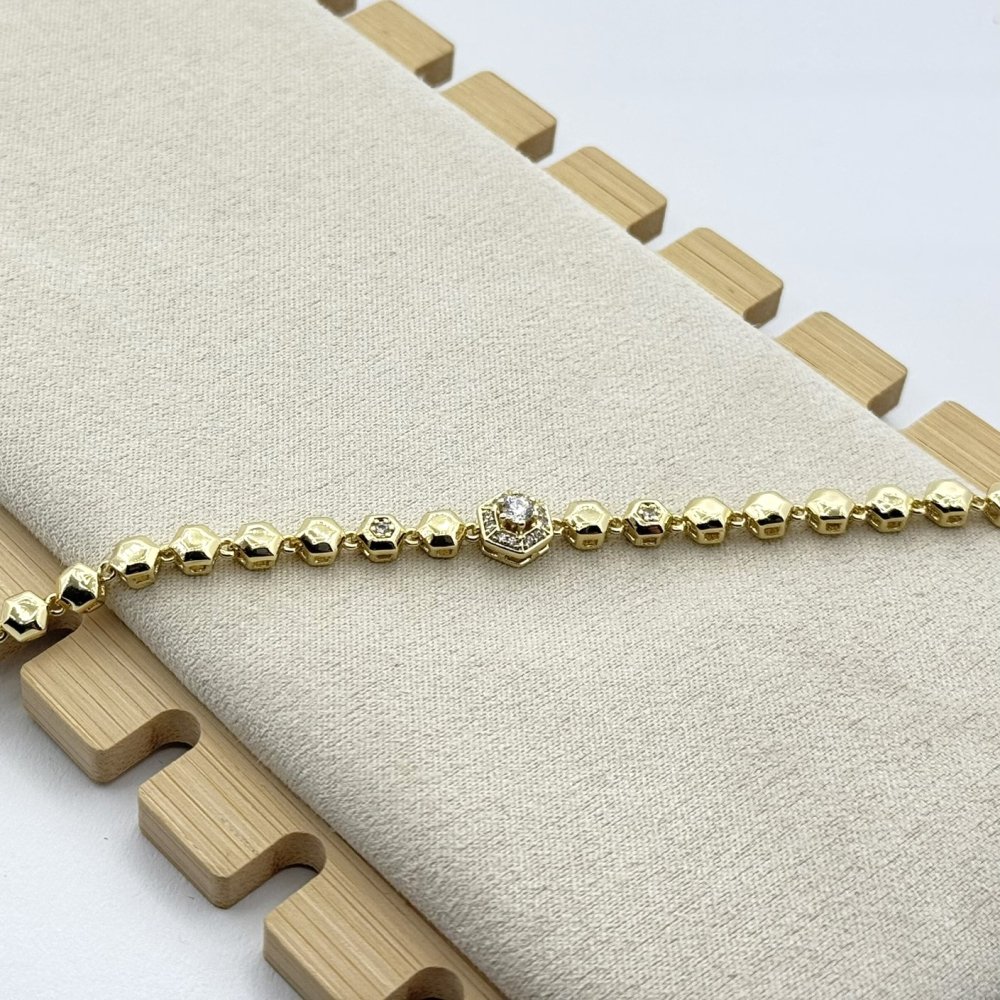 Bratara placata cu aur 18k Bratara placata cu aur 18k