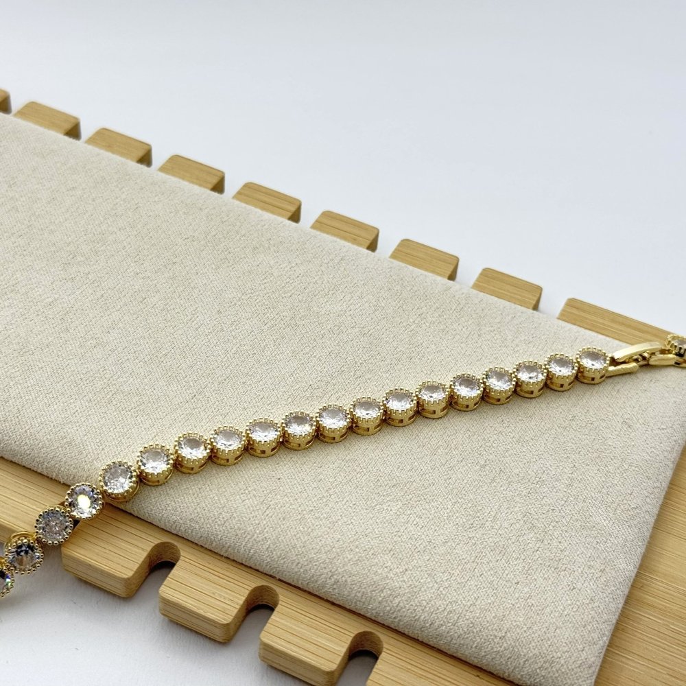 Bratara placata cu aur 18k Bratara placata cu aur 18k