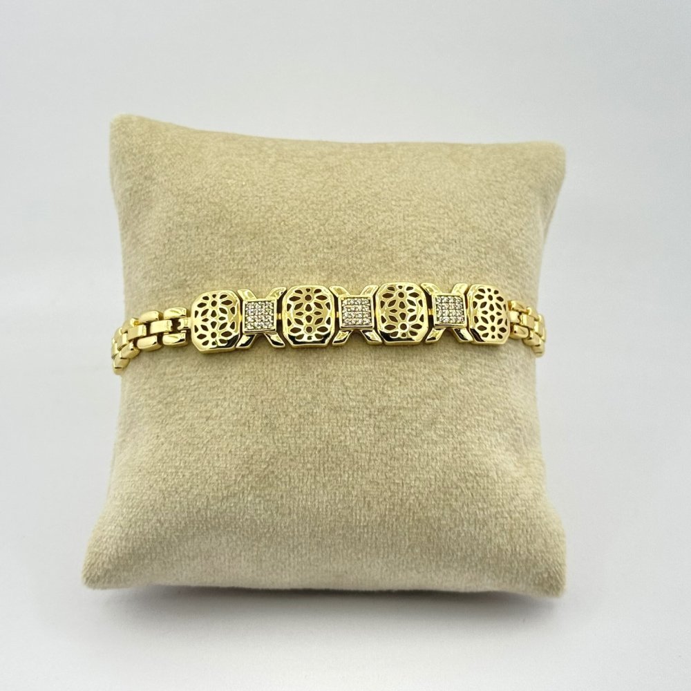 Bratara placata cu aur 18k eleganta Bratara placata cu aur 18k eleganta