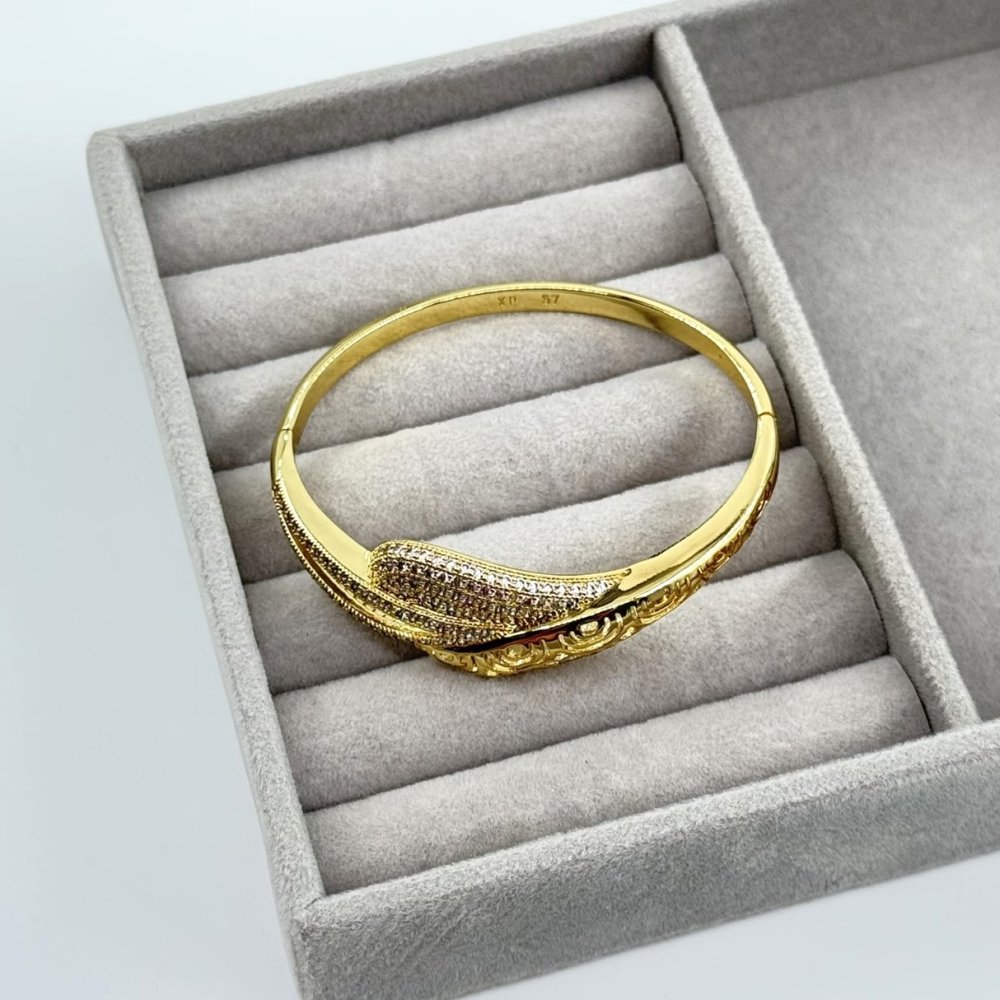Bratara placata cu aur 18k ovala rigida Bratara placata cu aur 18k ovala rigida