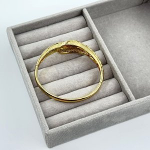 Bratara placata cu aur 18k ovala rigida Bratara placata cu aur 18k ovala rigida