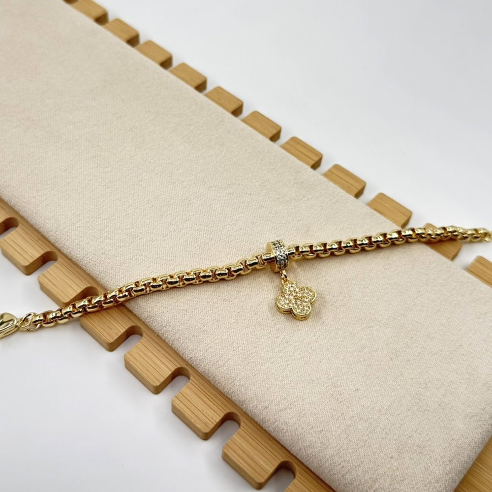 Bratara placata cu aur 18k Bratara placata cu aur 18k