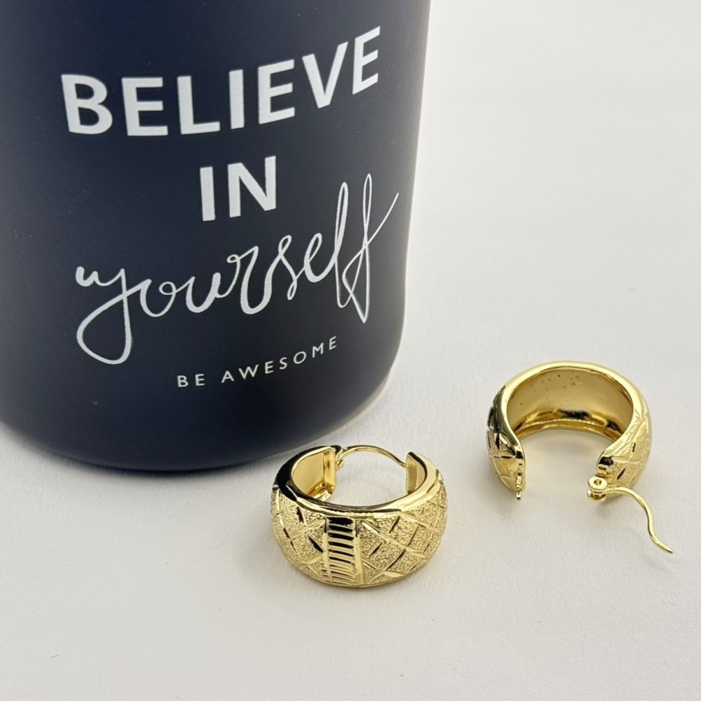 Cercei placati cu aur 18K – CRISSA Cercei placati cu aur 18K – CRISSA