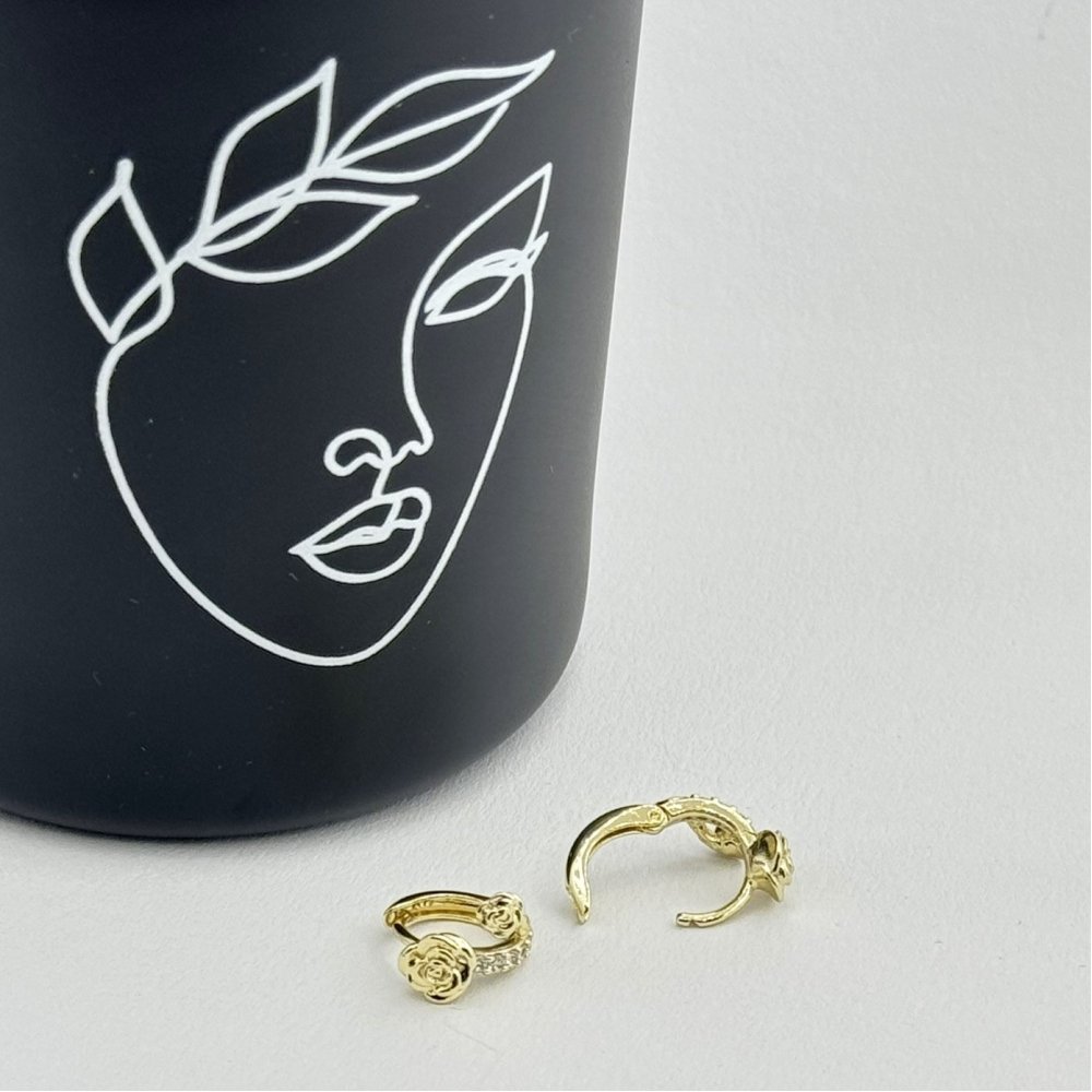 Cercei placati cu aur 18K – CRISSA Cercei placati cu aur 18K – CRISSA