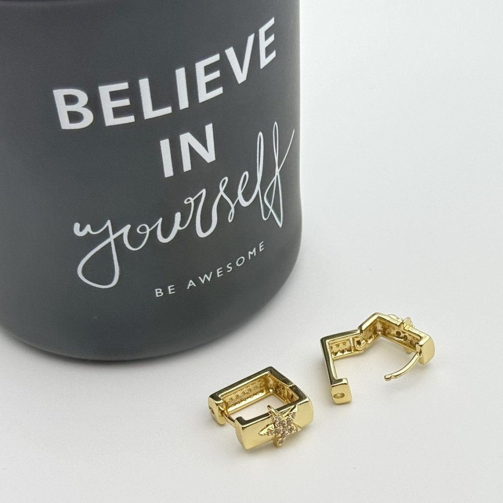 Cercei placati cu aur 18K – CRISSA Cercei placati cu aur 18K – CRISSA