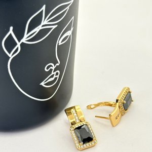 Cercei placati aur 18k cristale colorate Cercei placati aur 18k cristale colorate