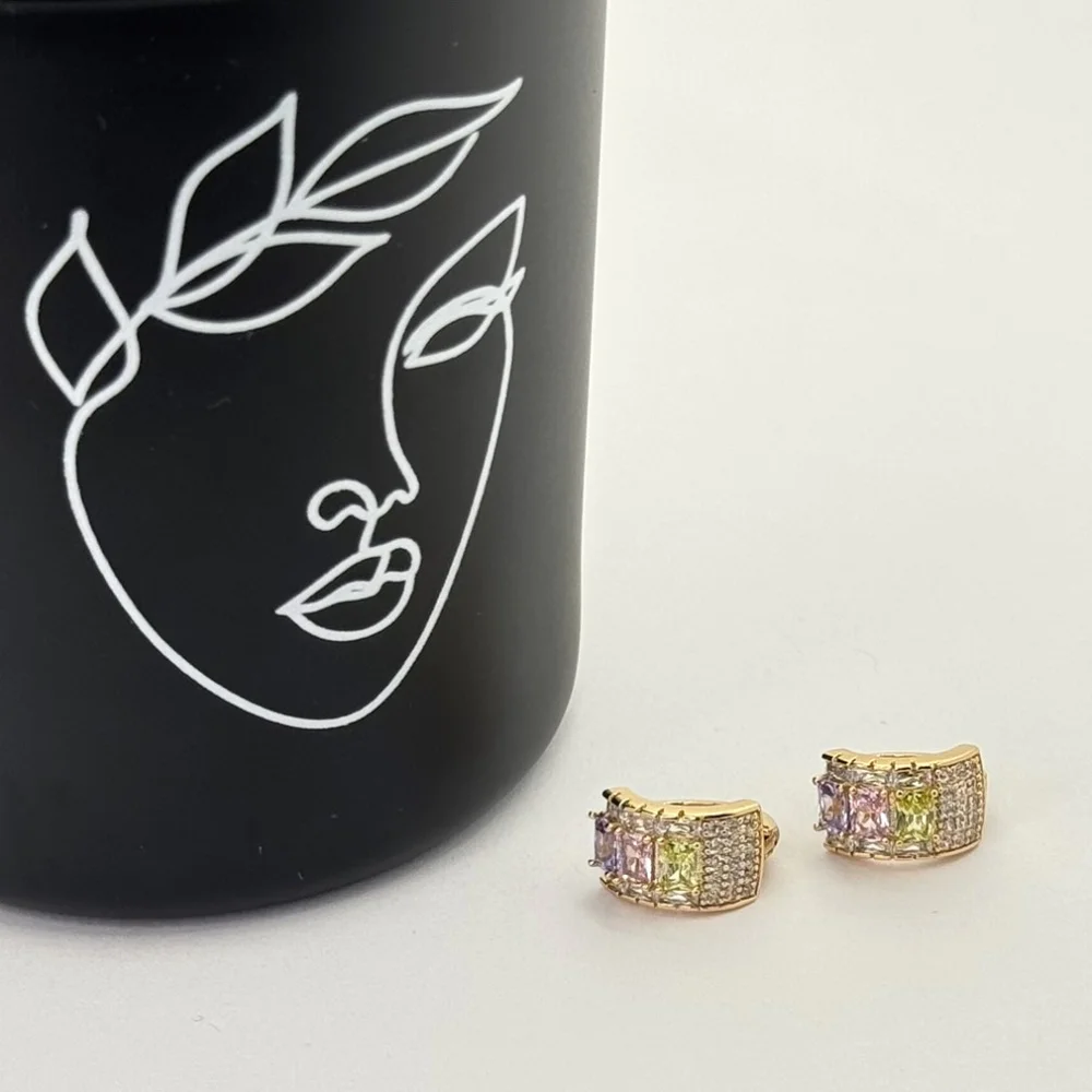 Cercei placati aur 18k cristale Zirconia colorate Cercei placati aur 18k cristale Zirconia colorate