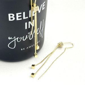 Cercei placati aur 18k cu fir pe spate