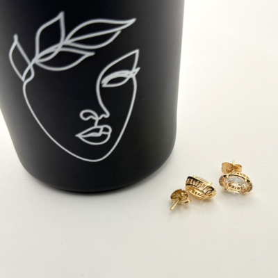 Cercei placati aur 18k cu surub Cercei placati aur 18k cu surub