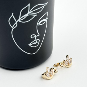 Cercei placati cu aur 18K – CRISSA Cercei placati cu aur 18K – CRISSA