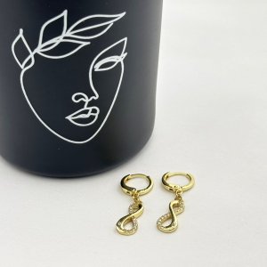 Cercei placati aur 18k semnul infinitului Cercei placati aur 18k semnul infinitului