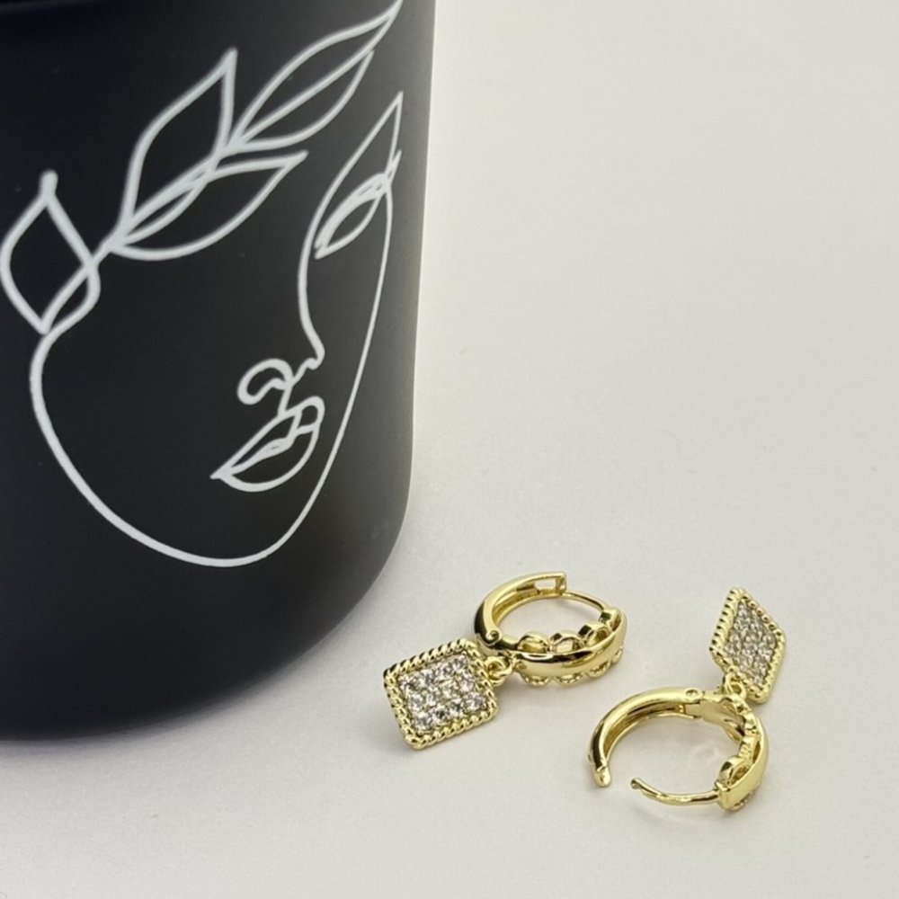 Cercei placati aur 18k tortite