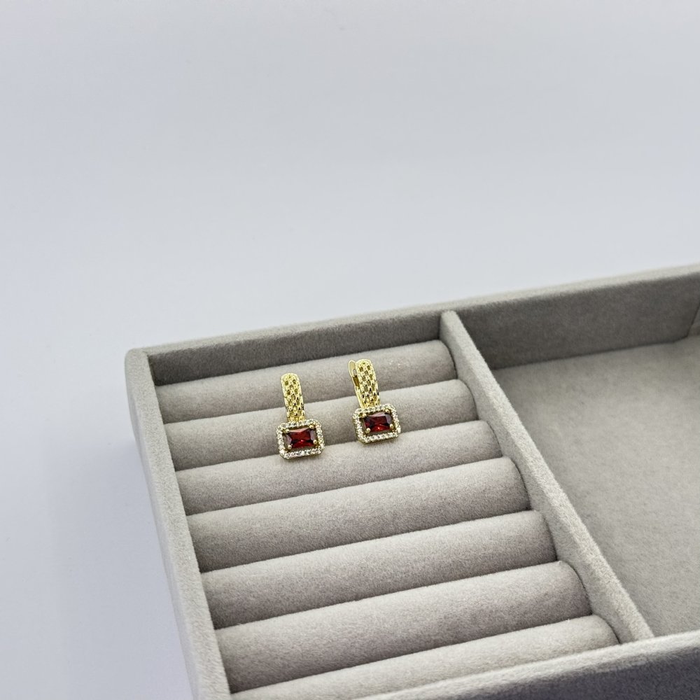 Cercei placati aur 18k tortite Cercei placati aur 18k tortite