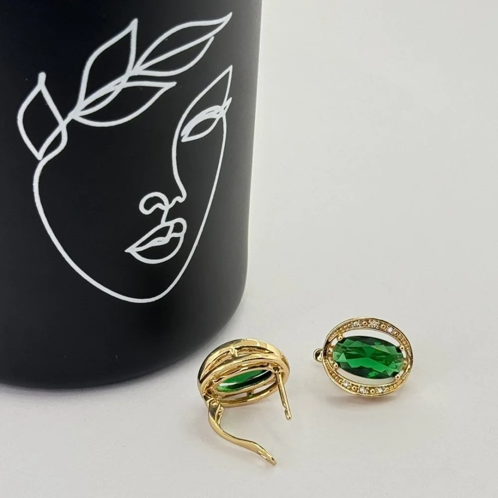Cercei placati aur cu cristale Zirconia colorate Cercei placati aur cu cristale Zirconia colorate