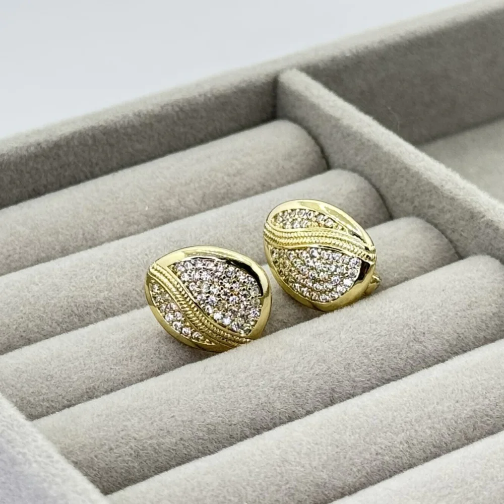 Cercei placati aur galben 18k Cercei placati aur galben 18k