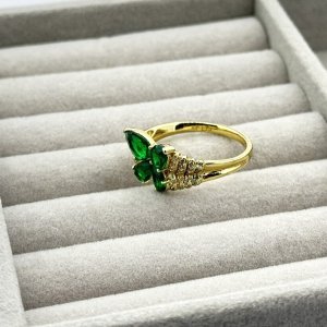 Inel placat aur 18k cristale Zirconia verzi Inel placat aur 18k cristale Zirconia verzi