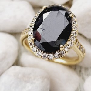 Inel placat aur cristal mare negru
