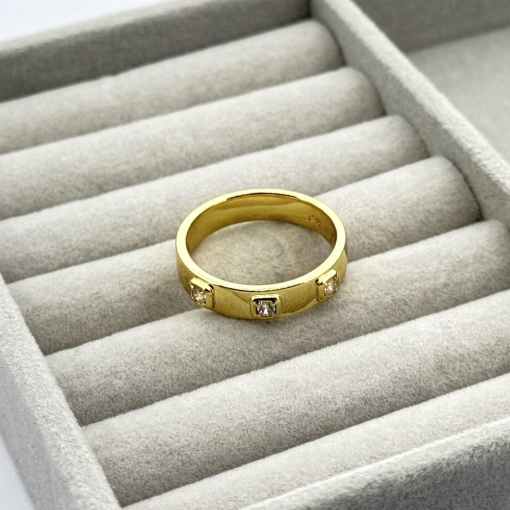 Inel placat aur cristale Zirconia Inel placat aur cristale Zirconia