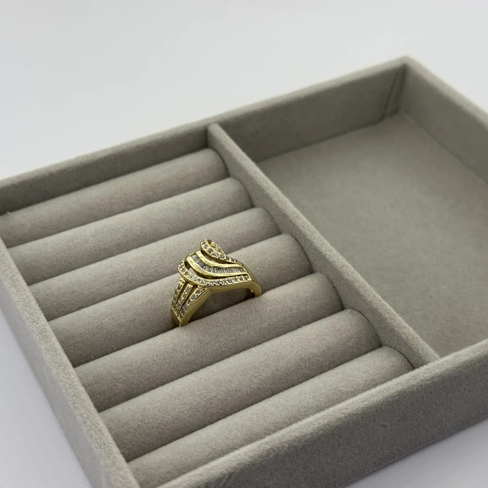 Inel placat aur galben 18k masiv Inel placat aur galben 18k masiv